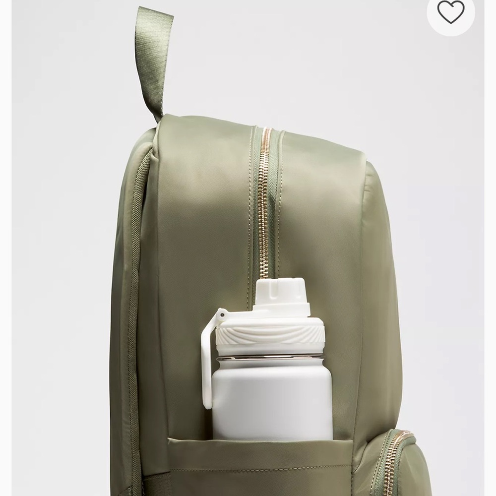 NWT Lululemon Backpack - Picture 4 of 4